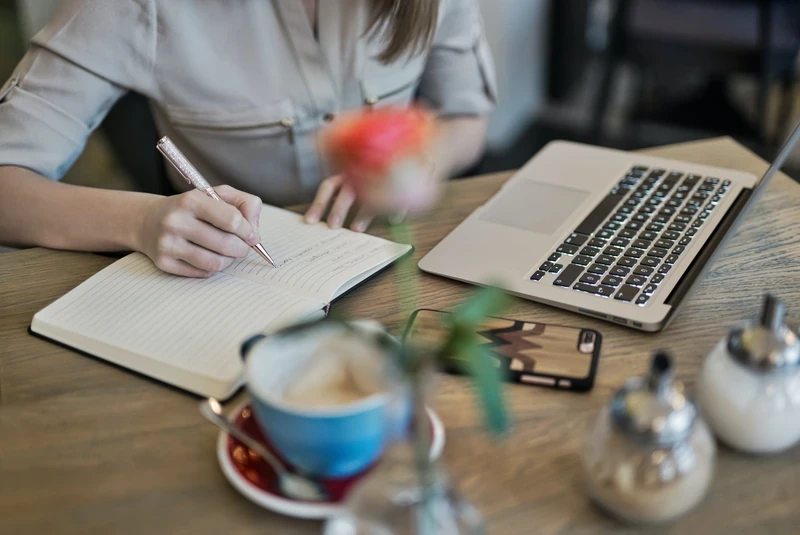 How to improve your website’s content with the help of competitor analysis?